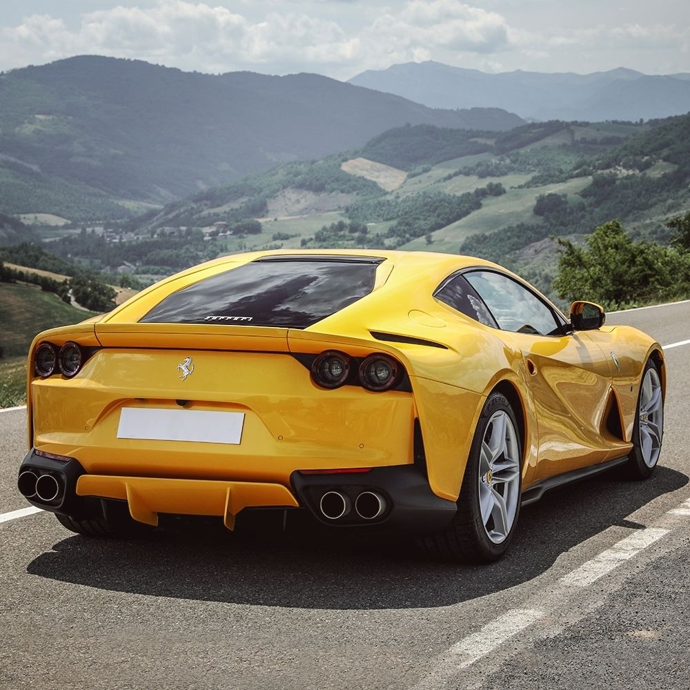 Automobile de luxe : Ferrari accélère au troisième trimestre.