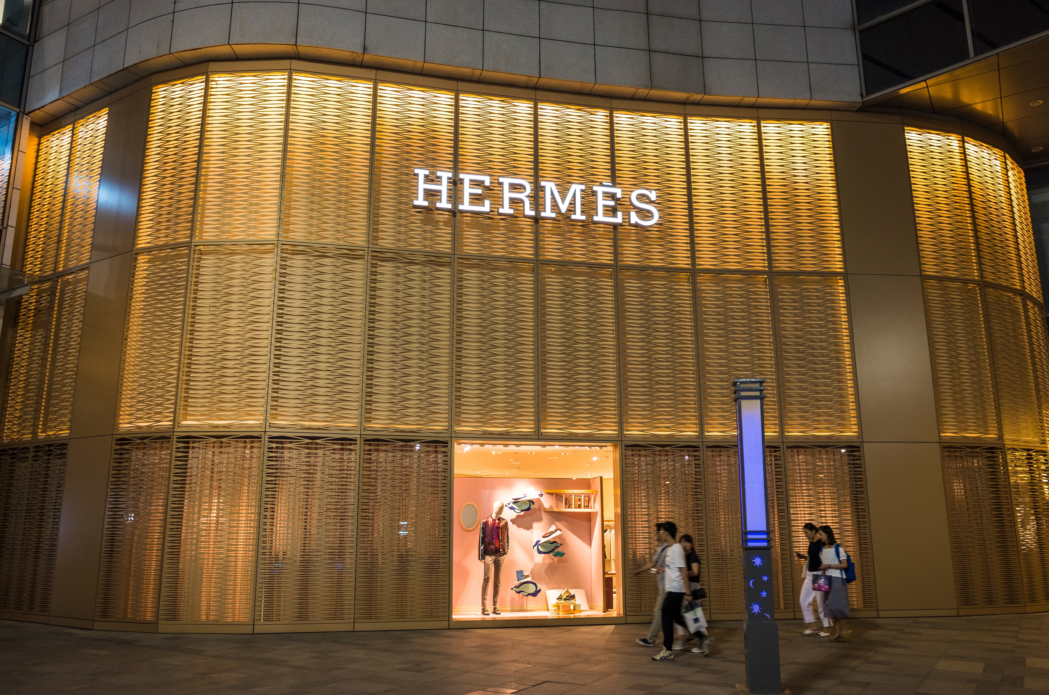 Рынок гермес. LVMH Hermes.