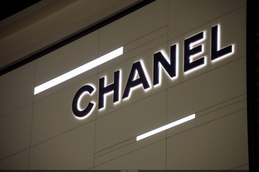 How To Woo Big Spenders? LV, Chanel, And Dior Open VIP Salons At