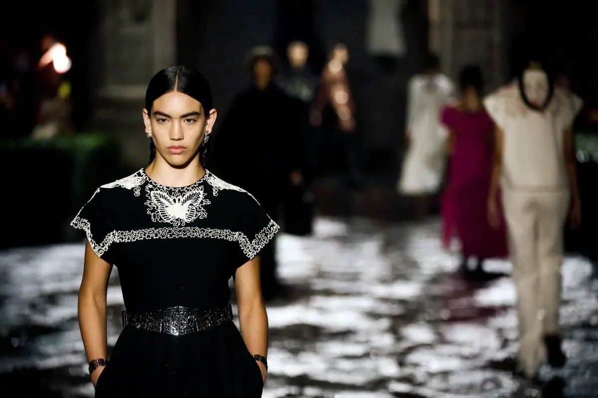Paris Fashion Week: 16th century inspires Dior's new collection