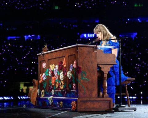 Taylor Swift Piano