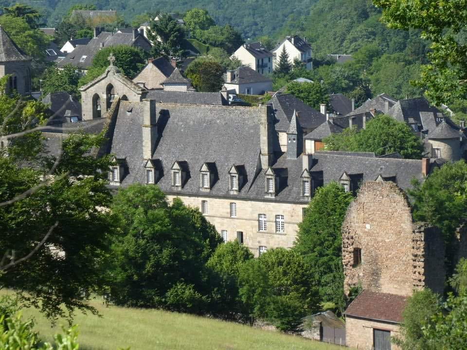 VISUEL NO3 Couvent d'Aubazine
