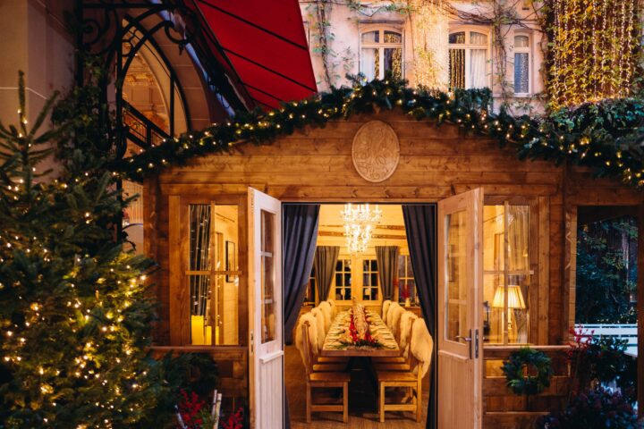 Plaza Athenee chalet