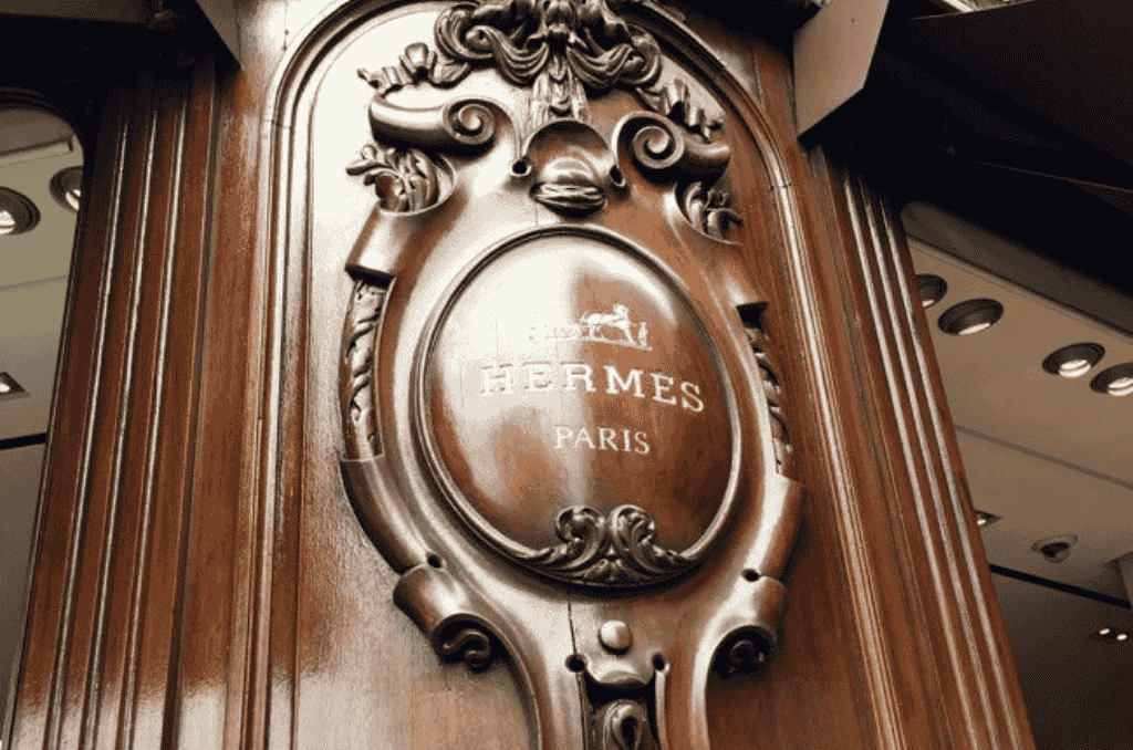 Image for Case of missing Hermès shares: Nicolas Puech sues LVMH and Bernard Arnault