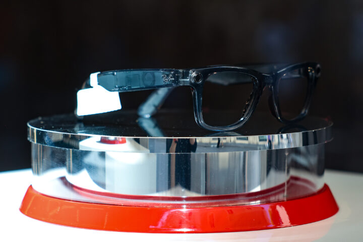 essilor chips it