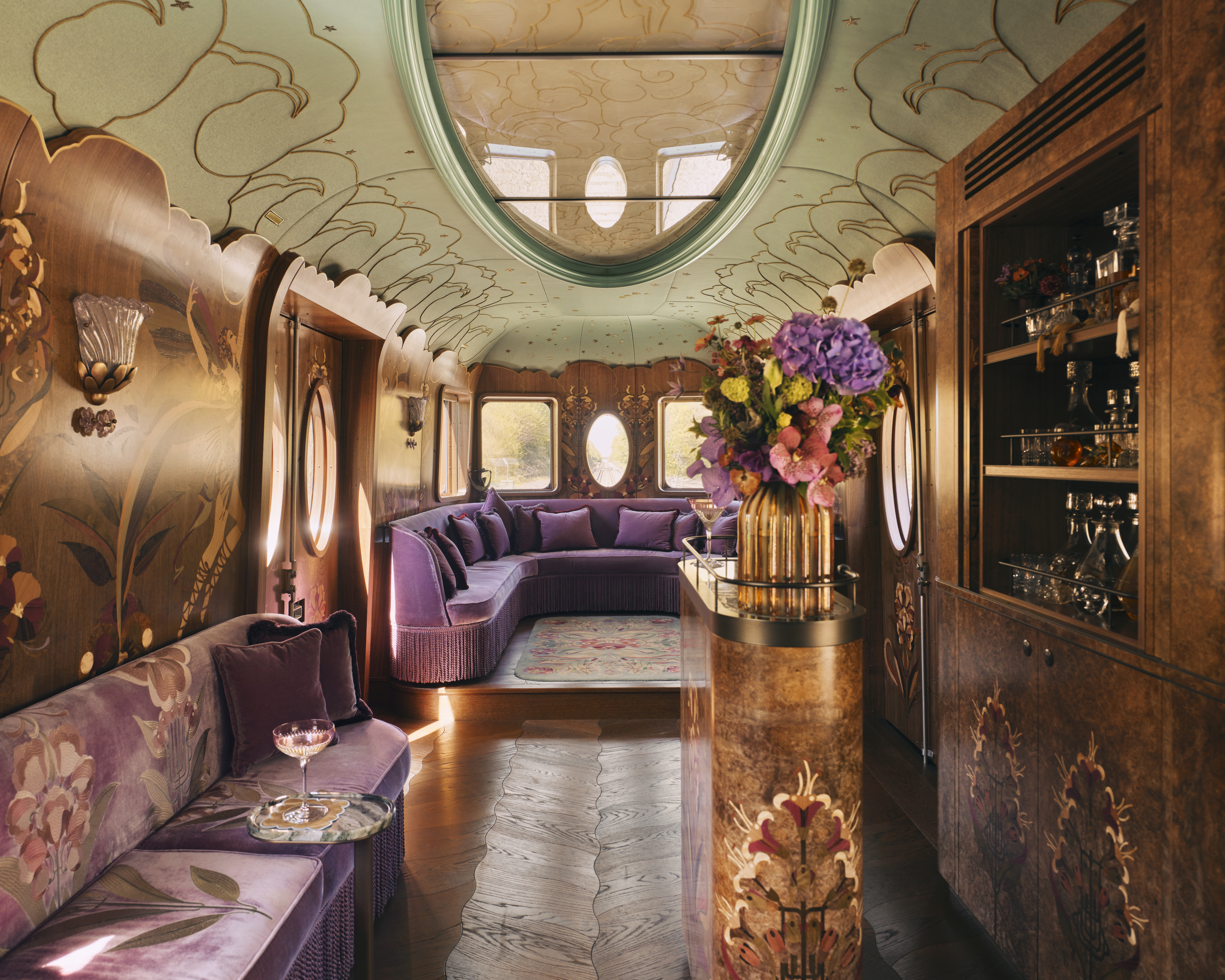 Celia Lounge Aboard British Pullman A Belmond Train England Credit Ludovic Balay jpg (1)